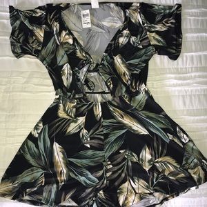 Jeans warehouse silky romper!